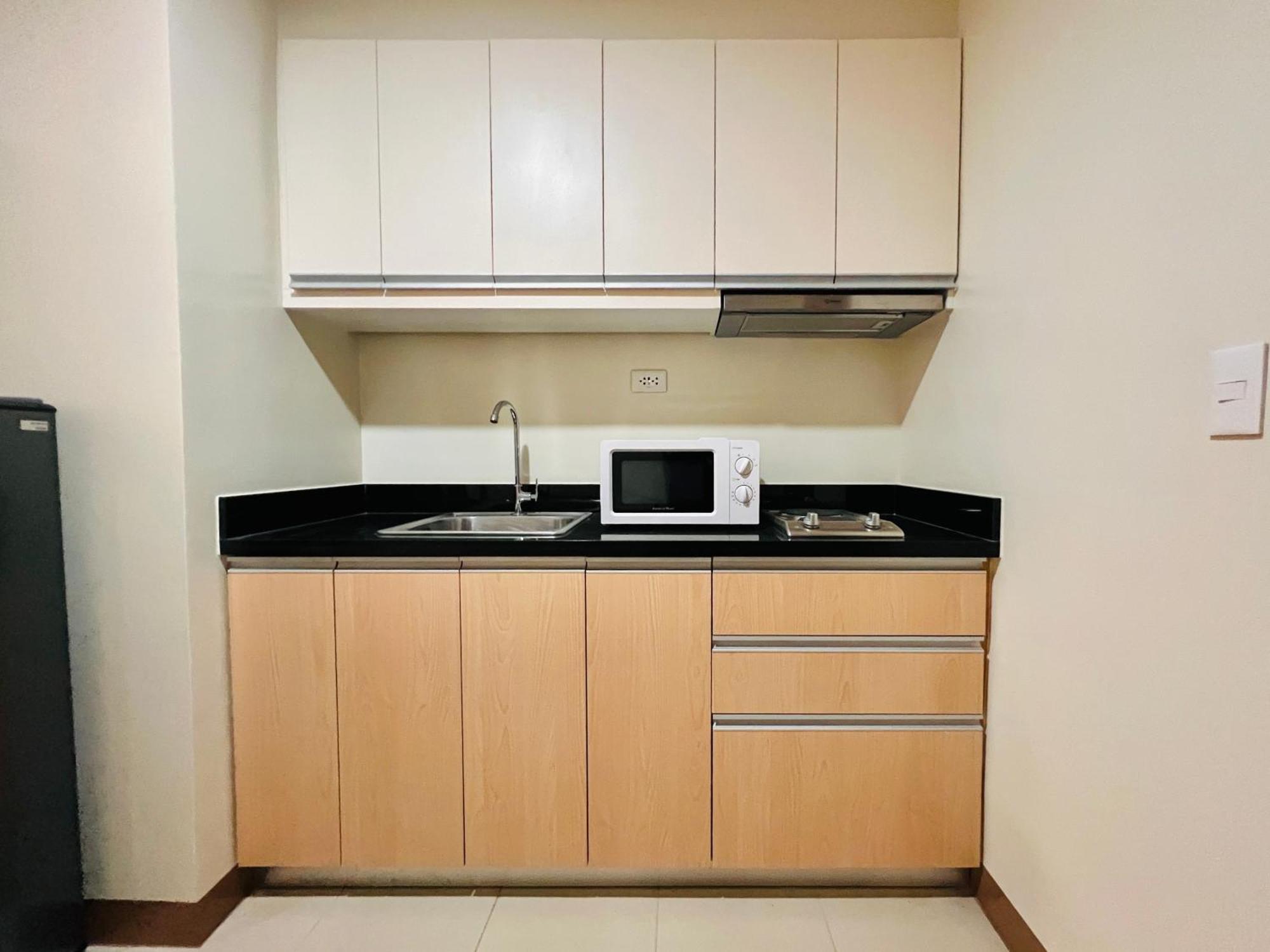 4 Majestic View Apartment Iloilo City Exterior photo