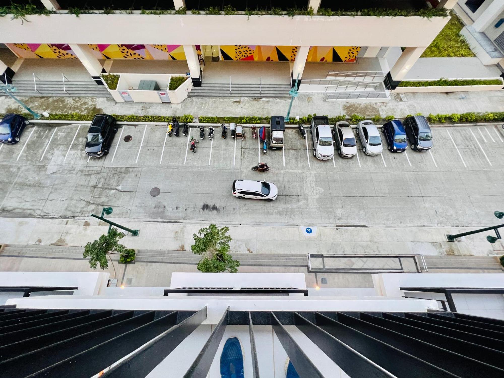 4 Majestic View Apartment Iloilo City Exterior photo